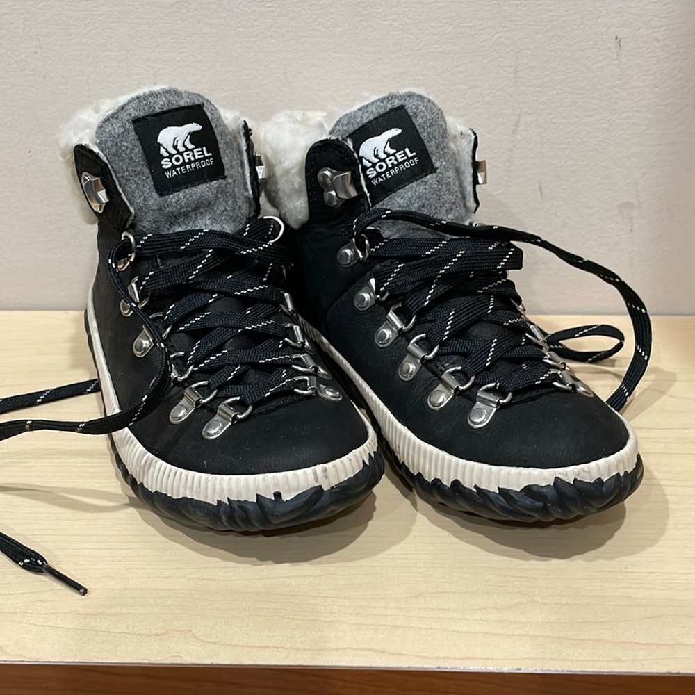Sorel Out and About Plus Conquest Black